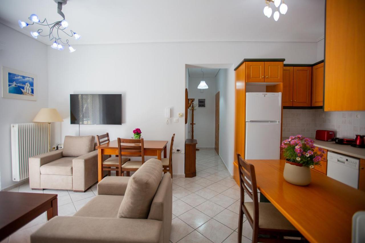 Poly'S Charming Home - City Center & Near The Beach 2Bedroom Apartment Nafpaktos Eksteriør billede